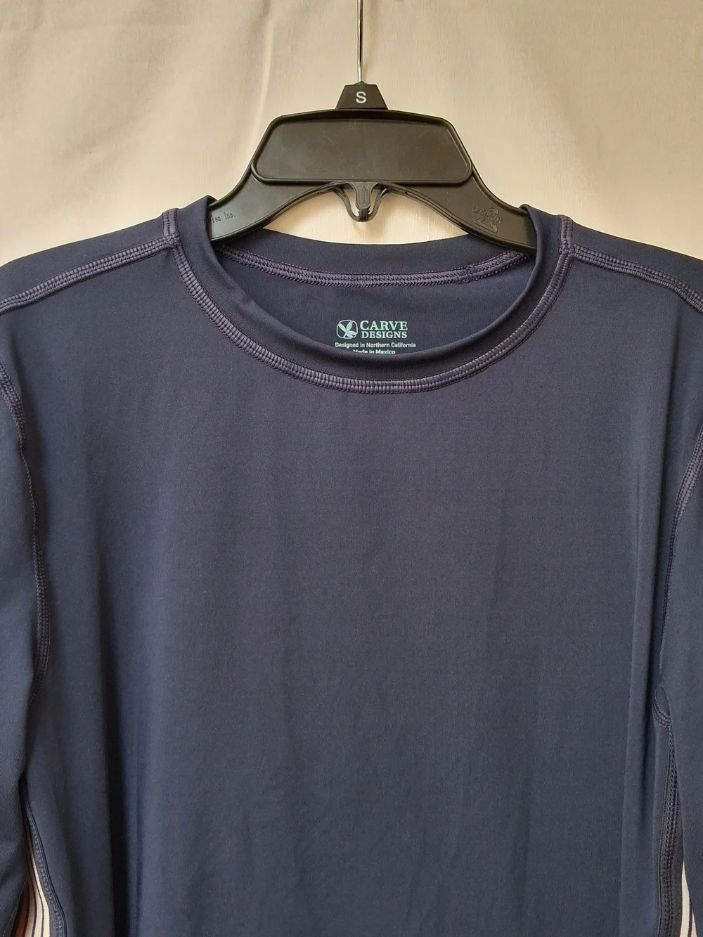 Carve Designs Kids Navy Blue Long Sleeve Rash Guard Side Stripe Swim Top M